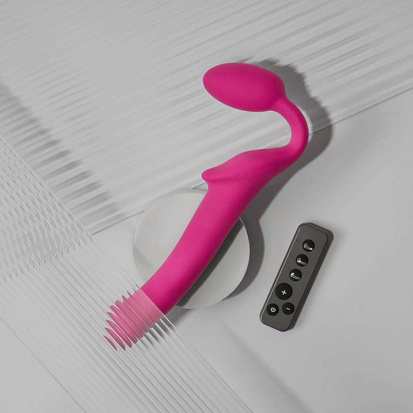 Strap-on-me - Strap-On Vibrant 3 Moteur - TG - Fuschia